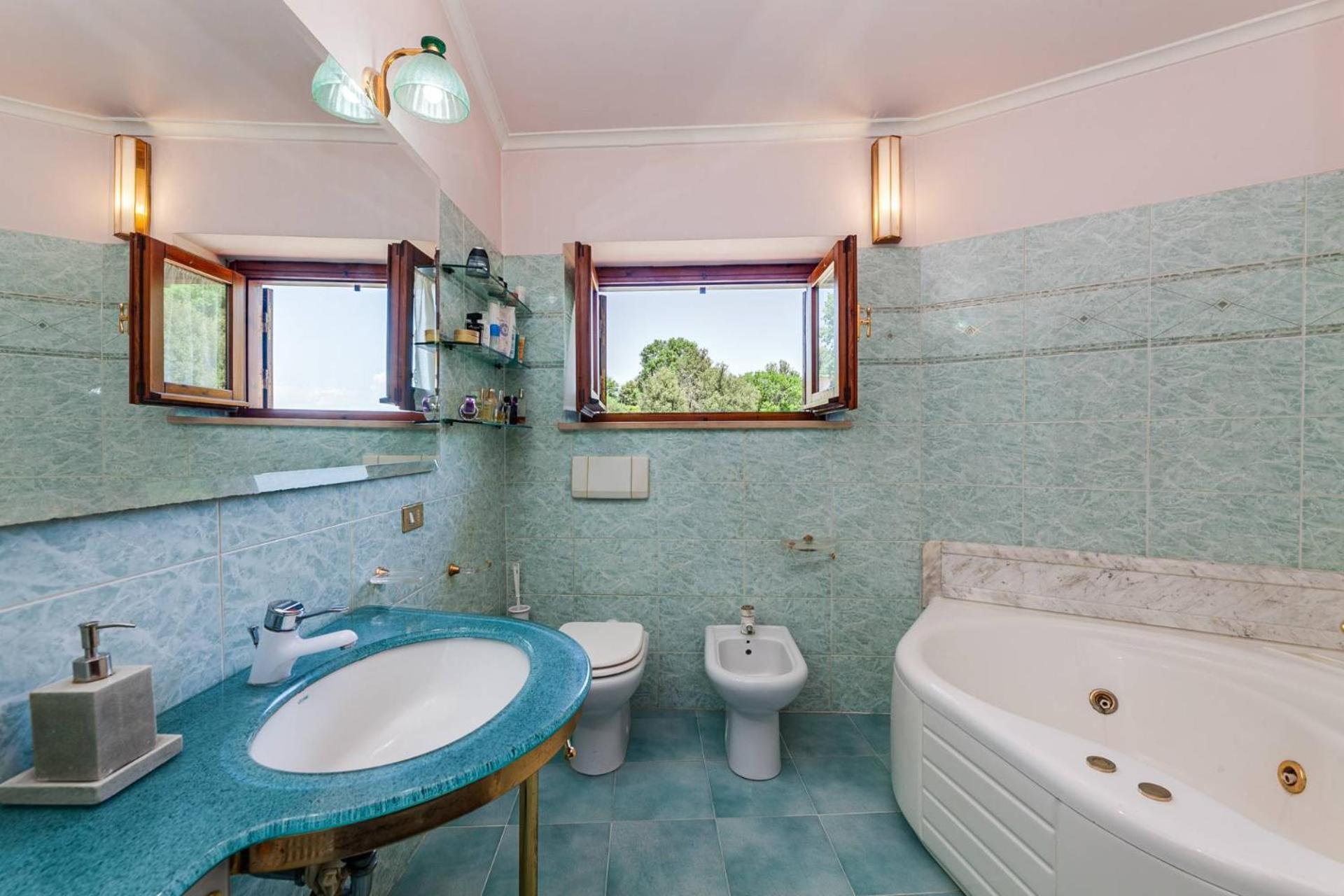 Villa Carolina - Piscina E Parco Panoramico 캄파냐노 디 로마 외부 사진